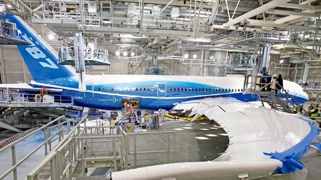 Boeing сталкивается с расследованием FAA производственных проблем 787 Dreamliner