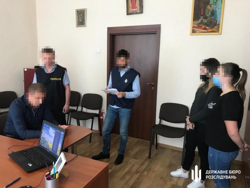 ГБР задержало семь руководителей лесхозов Ивано-Франковской области: фото