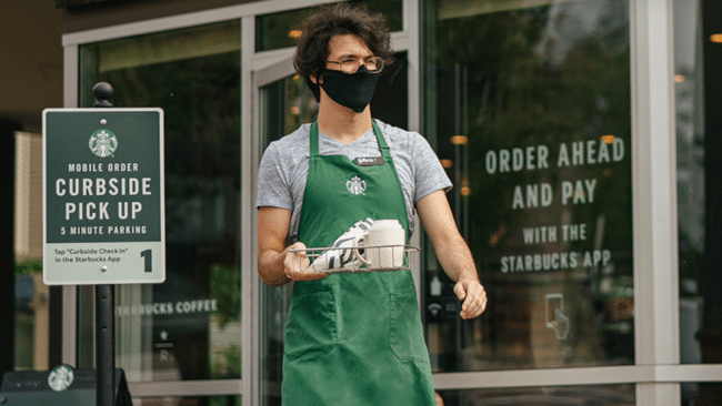 Отчет Starbucks демонстрирует быстрое восстановление продаж и оптимизм в прогнозах