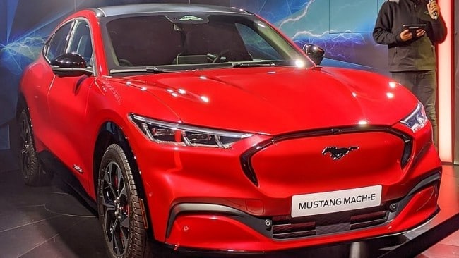 Ford сообщил о снижении поставок в феврале, но его Mustang Mach-E отнял долю у Tesla